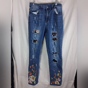Evaless Floral Embroidered Distressed Patchwork Blue Jeans Medium